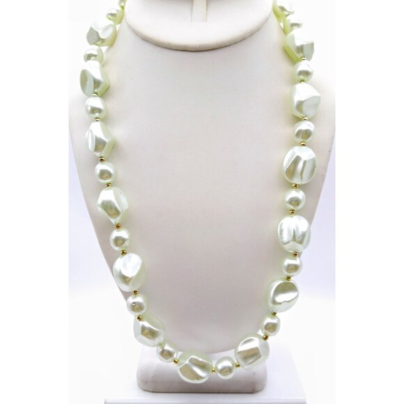 Baroque Faux Pearl Strand Necklace, Vintage Lustrous White Beads with Gold Tone - Picture 1 of 3